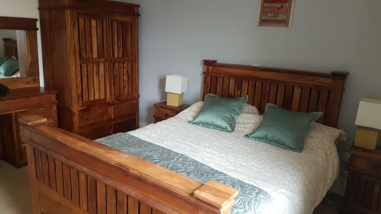7 Doolin Court Villa Екстериор снимка