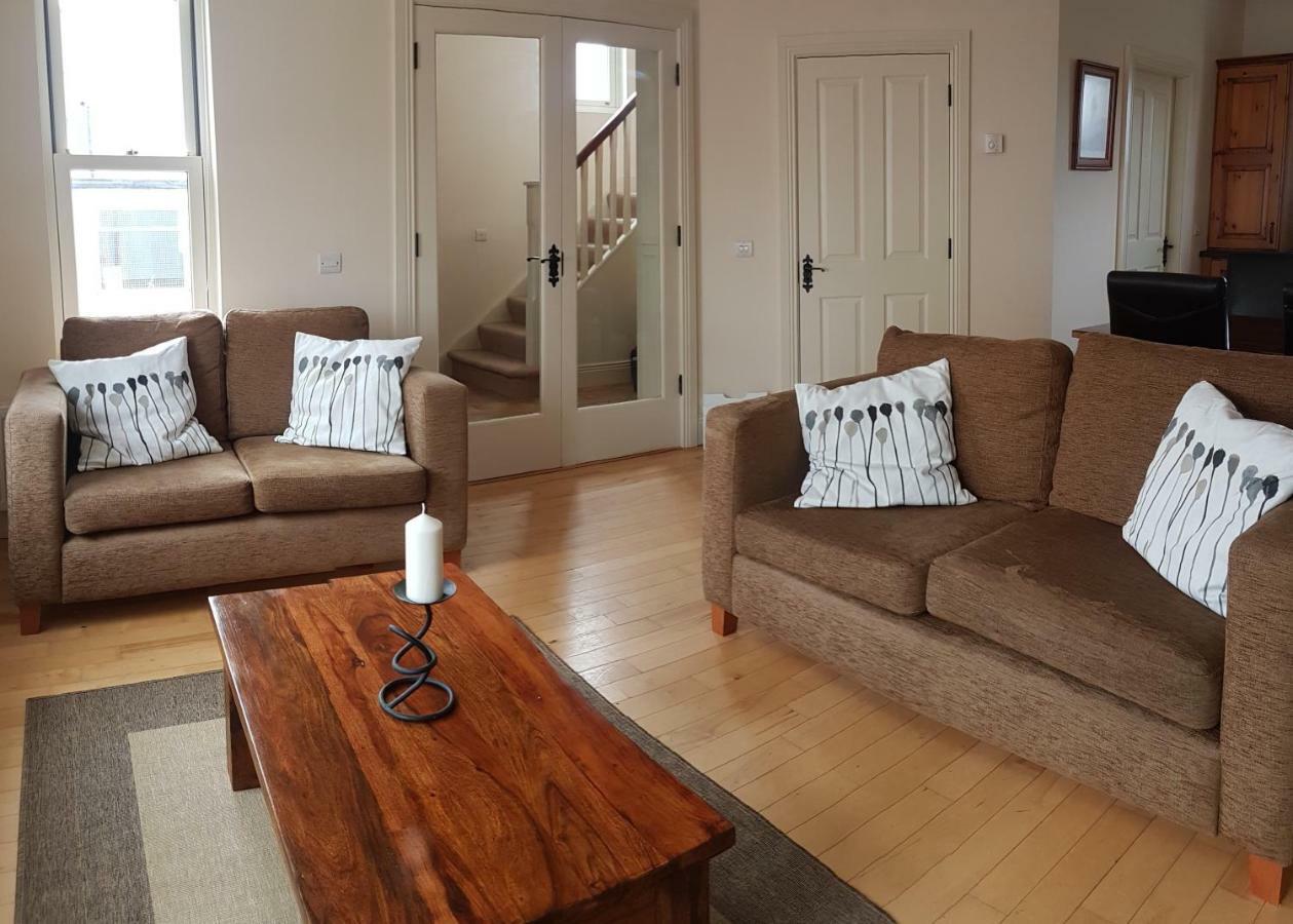 7 Doolin Court Villa Екстериор снимка